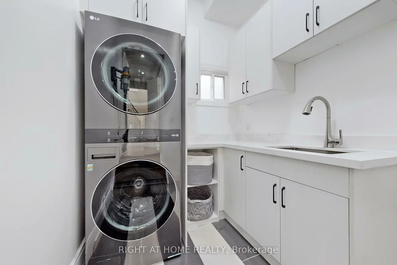 5301, Heritage Hills, Hurontario, Mississauga