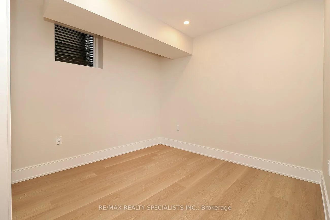 1048, ROOSEVELT, Lakeview, Mississauga