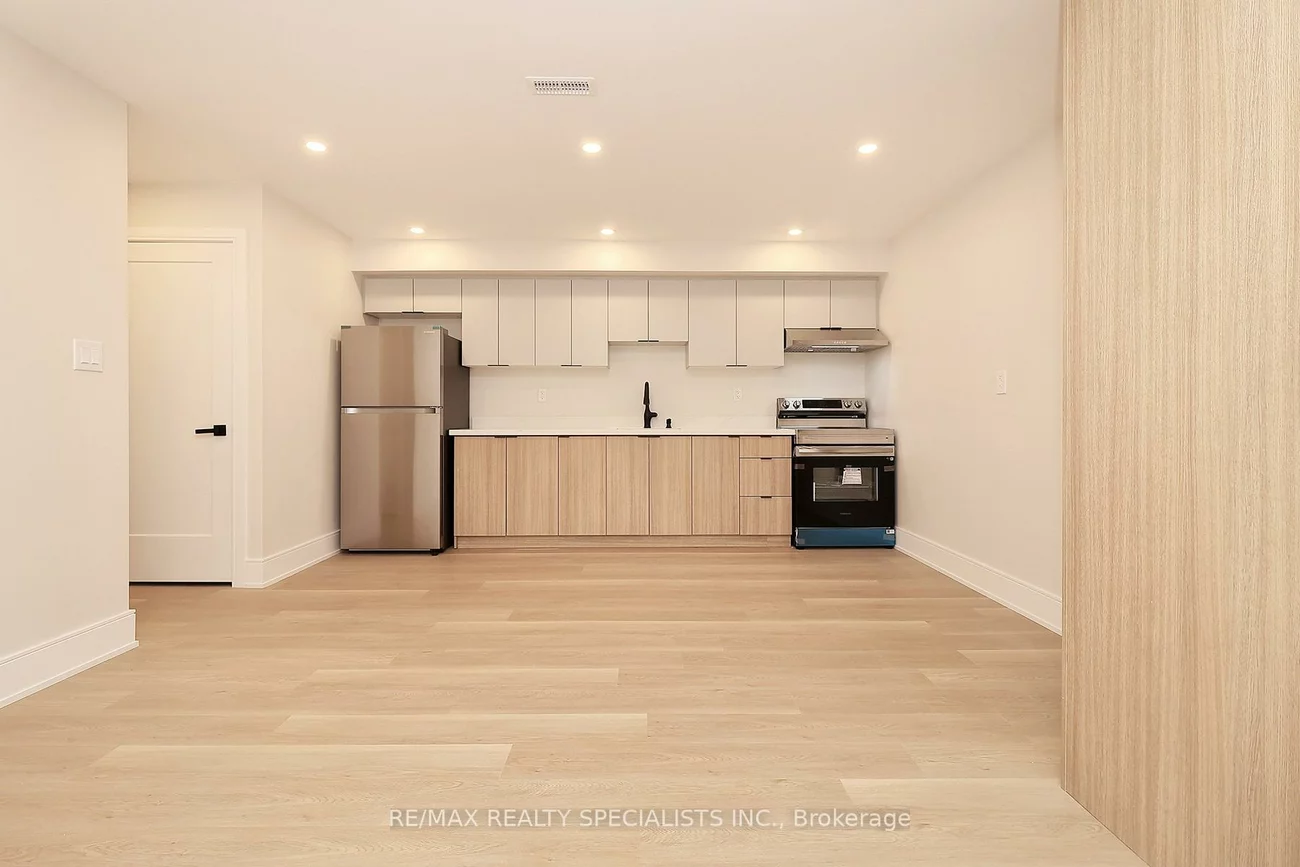 1048, ROOSEVELT, Lakeview, Mississauga