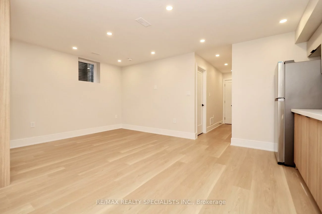 1048, ROOSEVELT, Lakeview, Mississauga