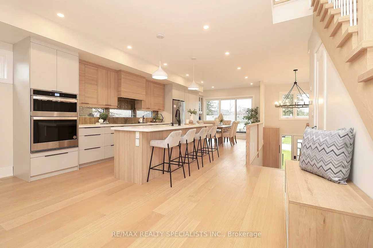 1048, ROOSEVELT, Lakeview, Mississauga