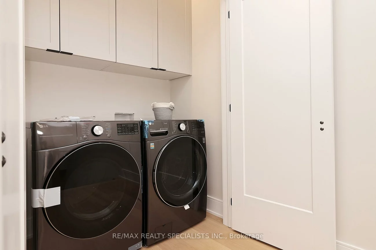 1048, ROOSEVELT, Lakeview, Mississauga