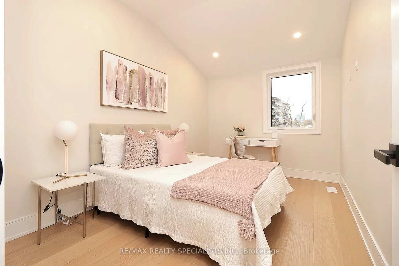 1048, ROOSEVELT, Lakeview, Mississauga