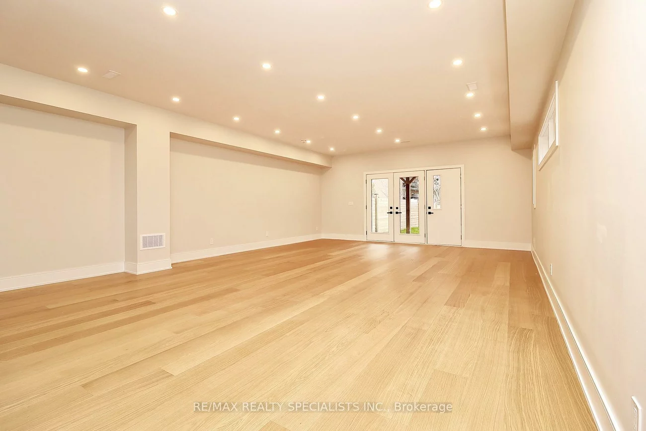 1048, ROOSEVELT, Lakeview, Mississauga