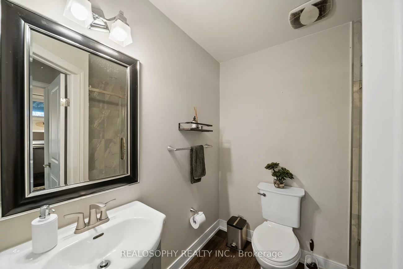 17, Pioneer, Streetsville, Mississauga