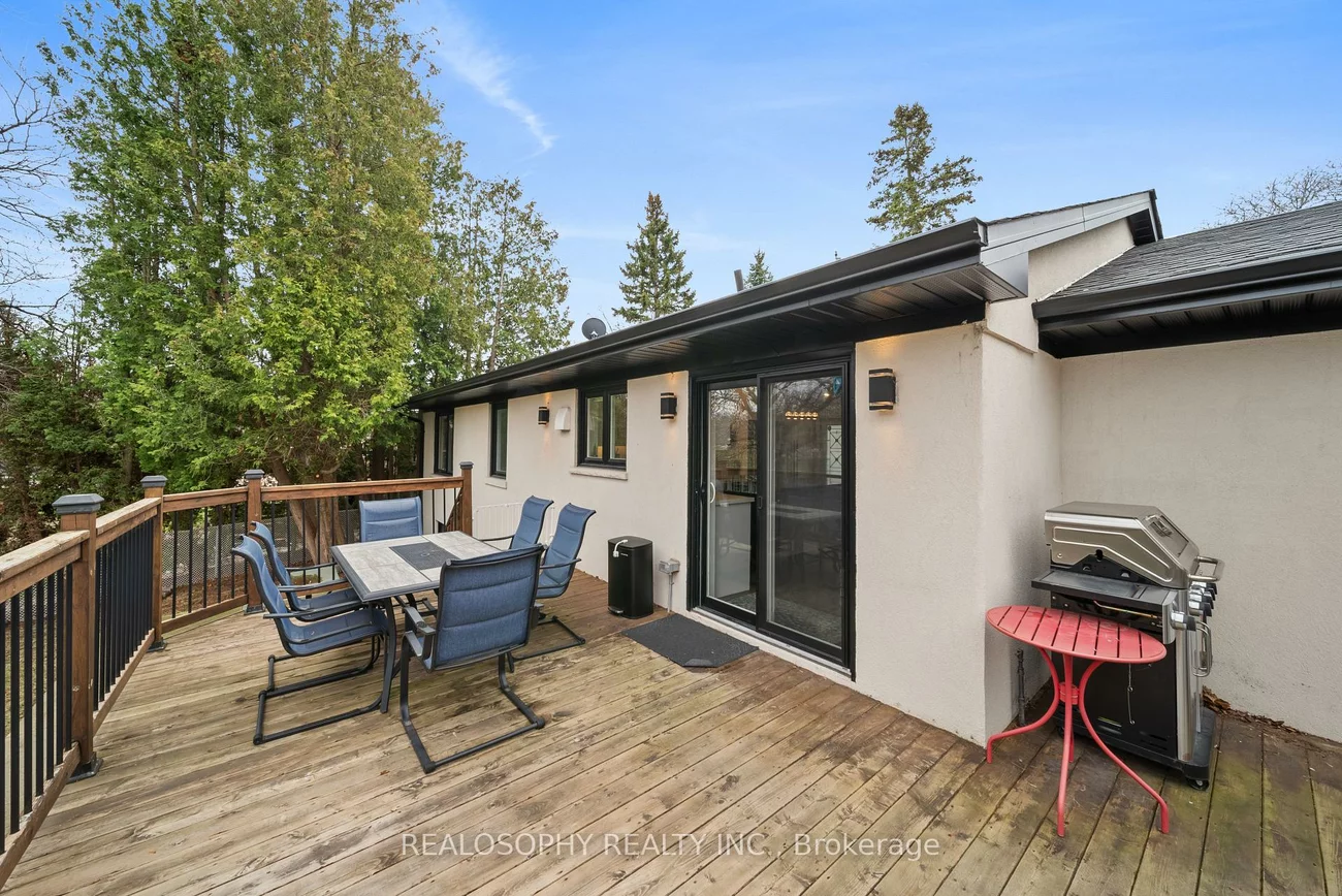 17, Pioneer, Streetsville, Mississauga