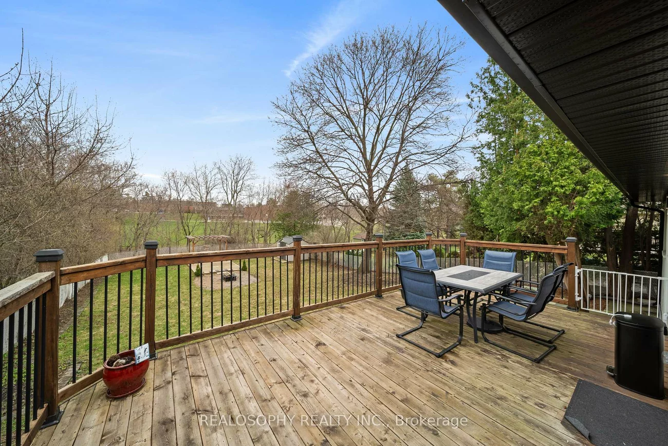 17, Pioneer, Streetsville, Mississauga