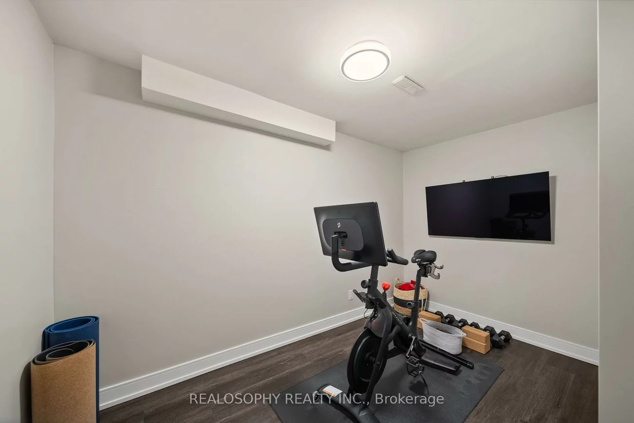 17, Pioneer, Streetsville, Mississauga