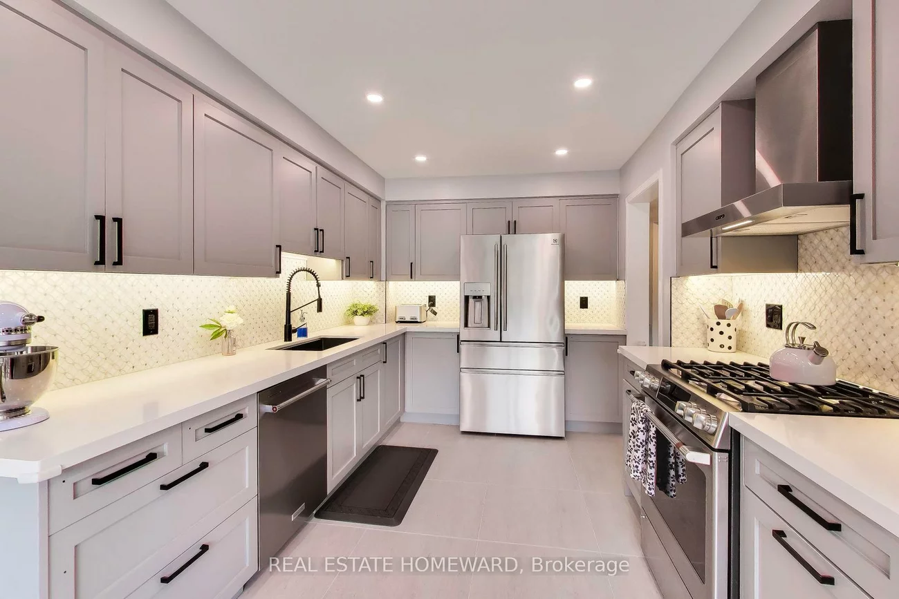 3375, Fenwick, Erin Mills, Mississauga