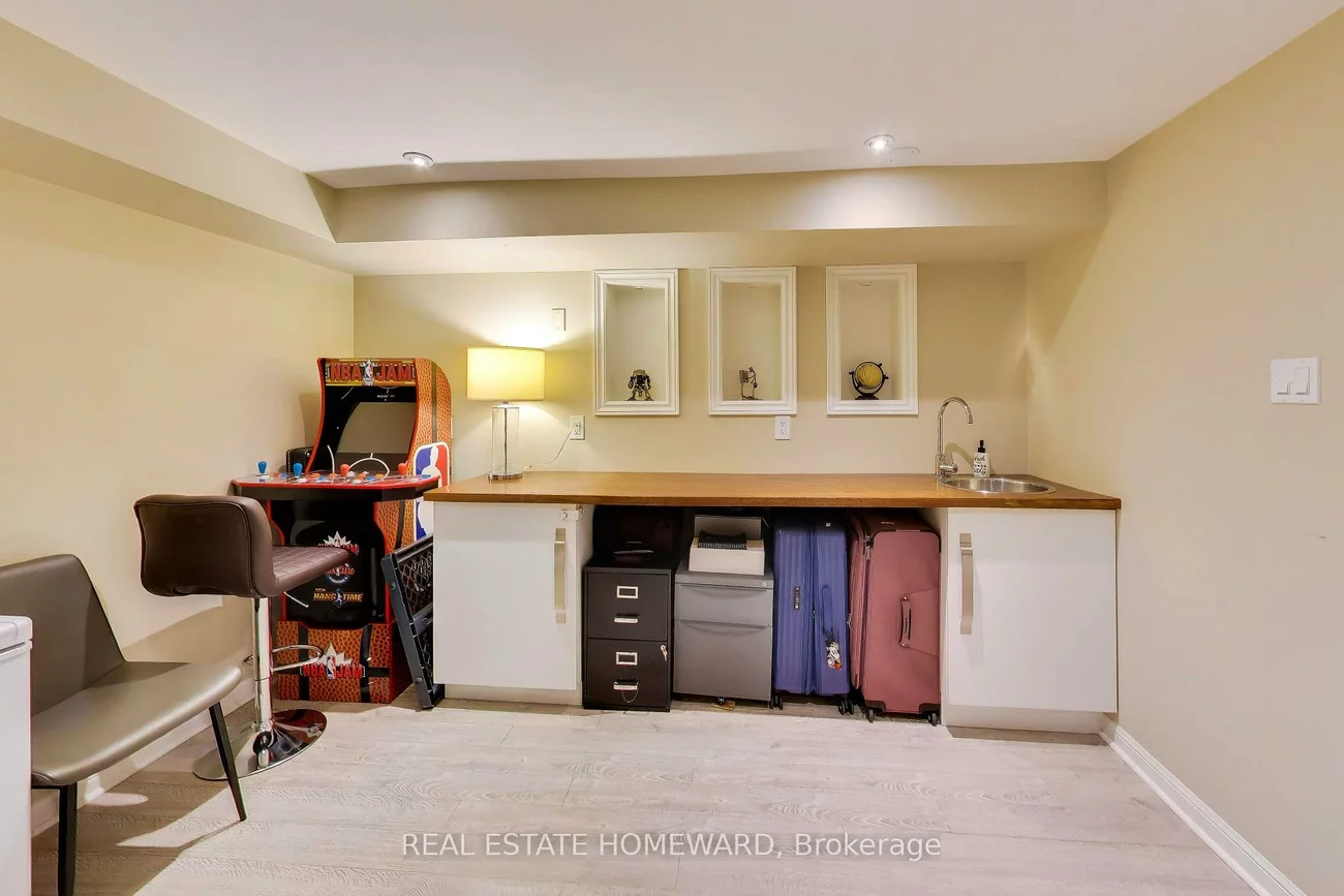 3375, Fenwick, Erin Mills, Mississauga