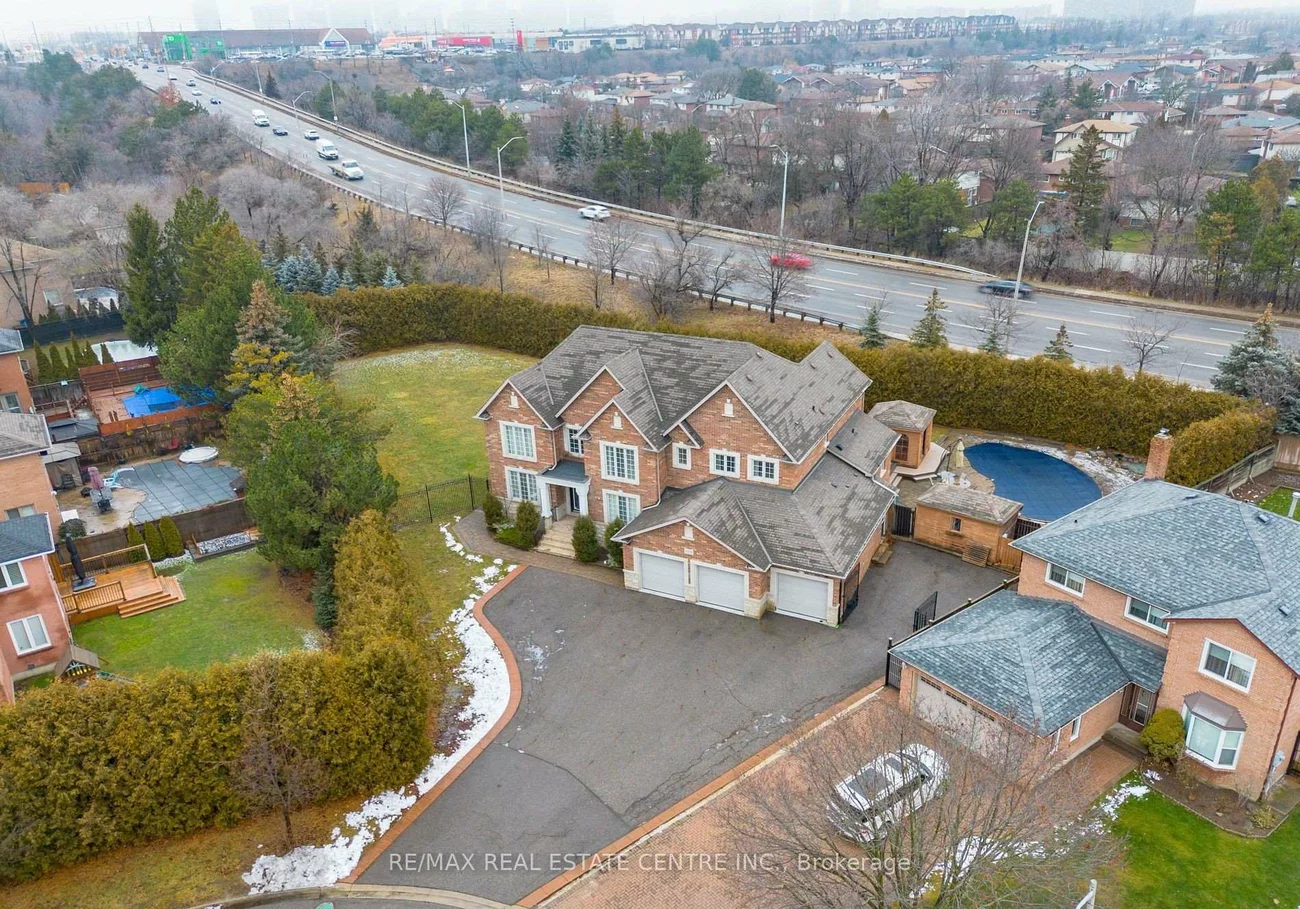 2489, Olinda, Erindale, Mississauga