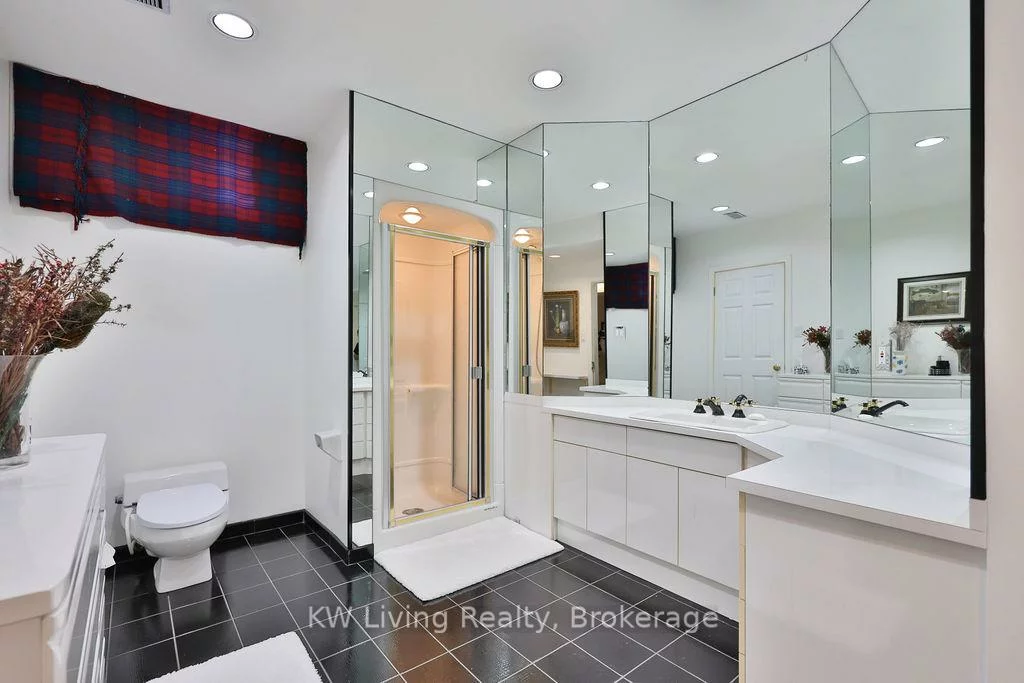 1070, Geran, Sheridan, Mississauga