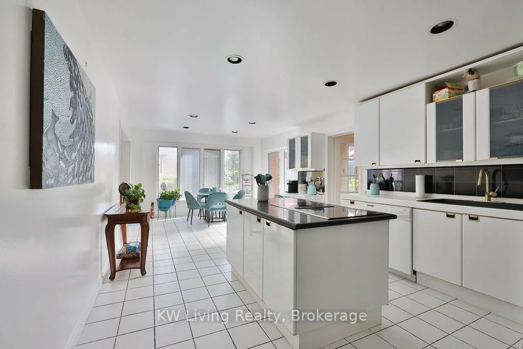 1070, Geran, Sheridan, Mississauga