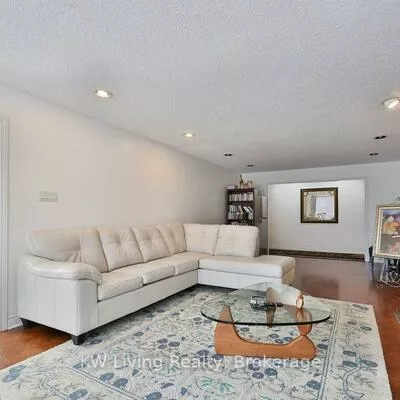 1070, Geran, Sheridan, Mississauga