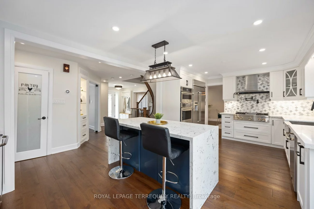 2059, Shawanaga, Sheridan, Mississauga