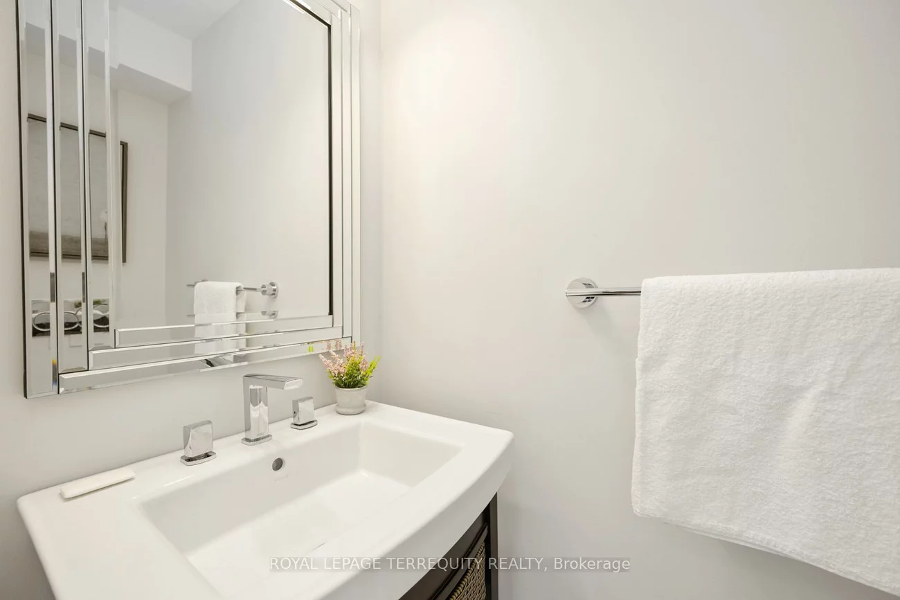 2059, Shawanaga, Sheridan, Mississauga