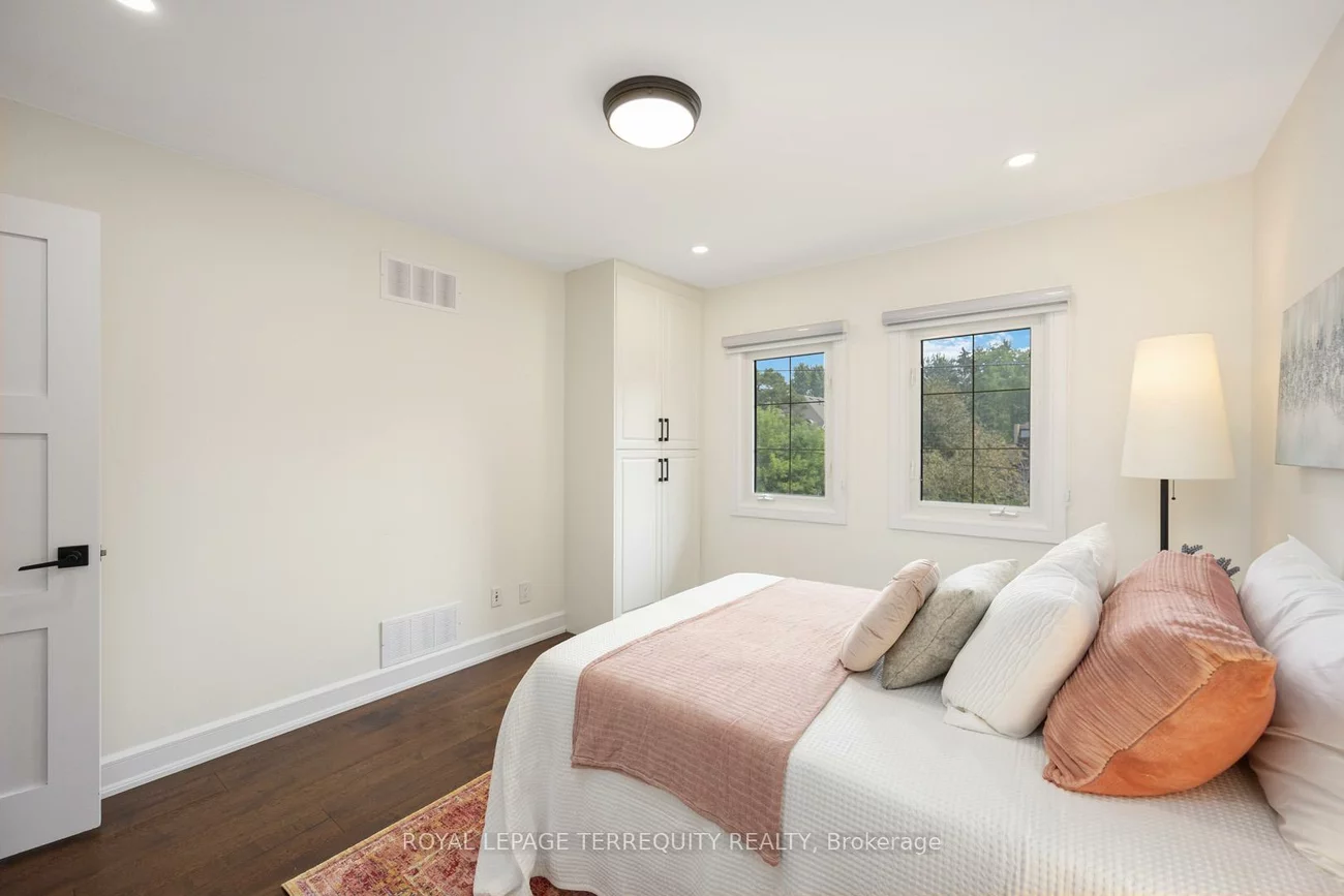 2059, Shawanaga, Sheridan, Mississauga