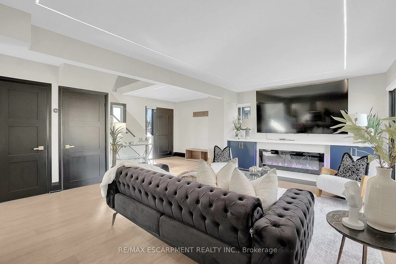 1915, Delaney, Clarkson, Mississauga