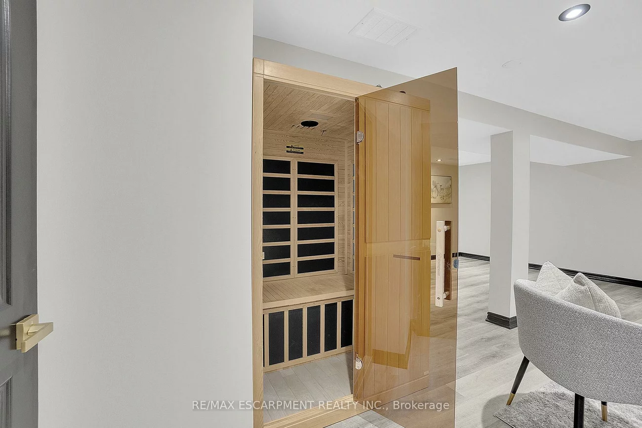 1915, Delaney, Clarkson, Mississauga