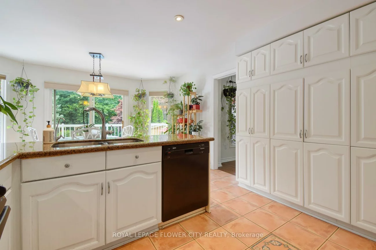 6052, St. Ives, East Credit, Mississauga