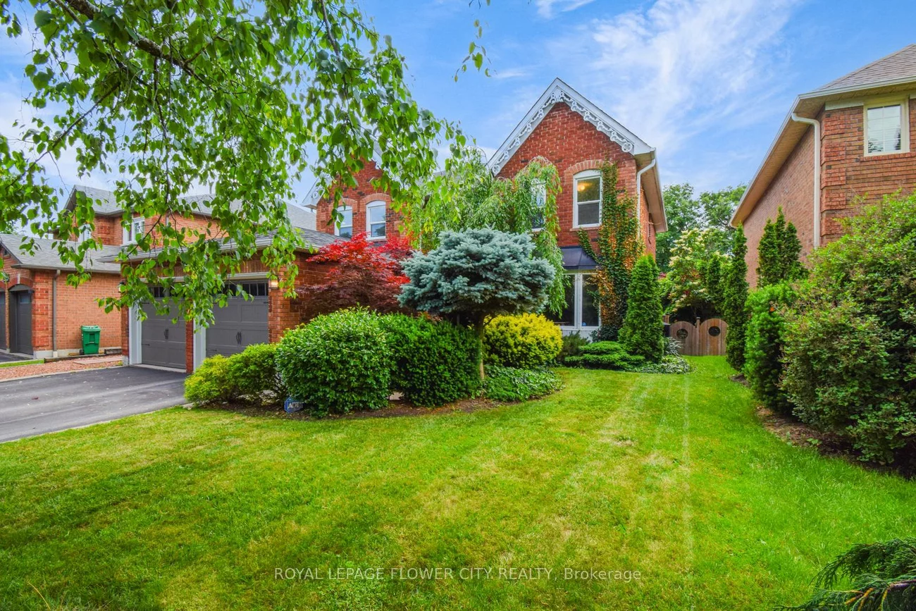 6052, St. Ives, East Credit, Mississauga