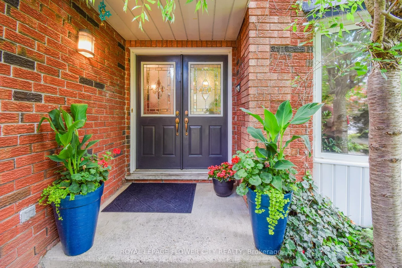 6052, St. Ives, East Credit, Mississauga