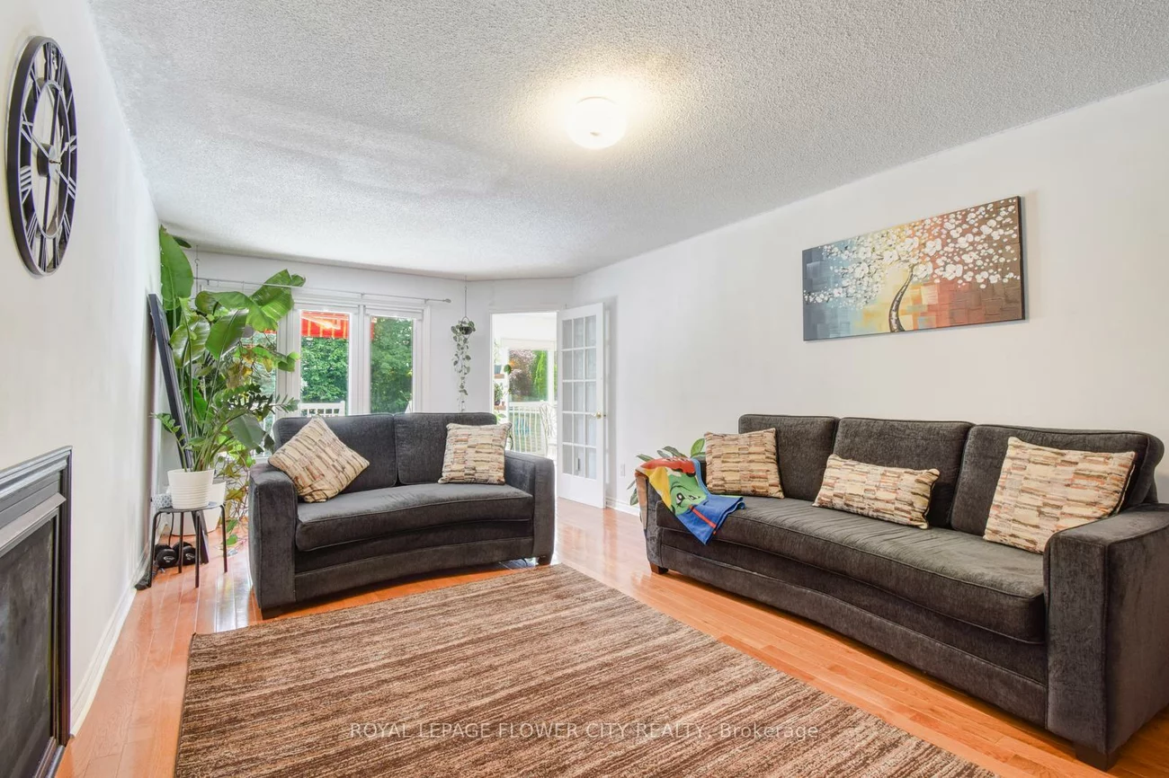 6052, St. Ives, East Credit, Mississauga