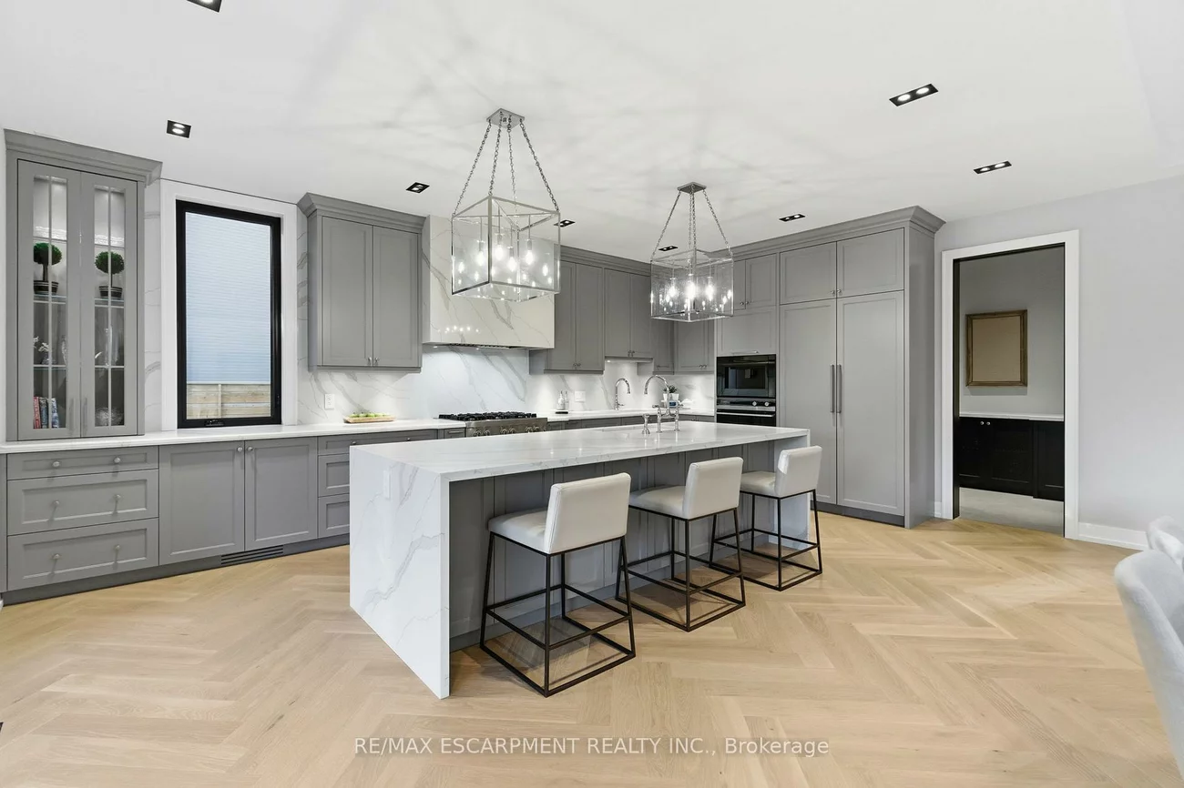 1380, Birchwood Heights, Mineola, Mississauga