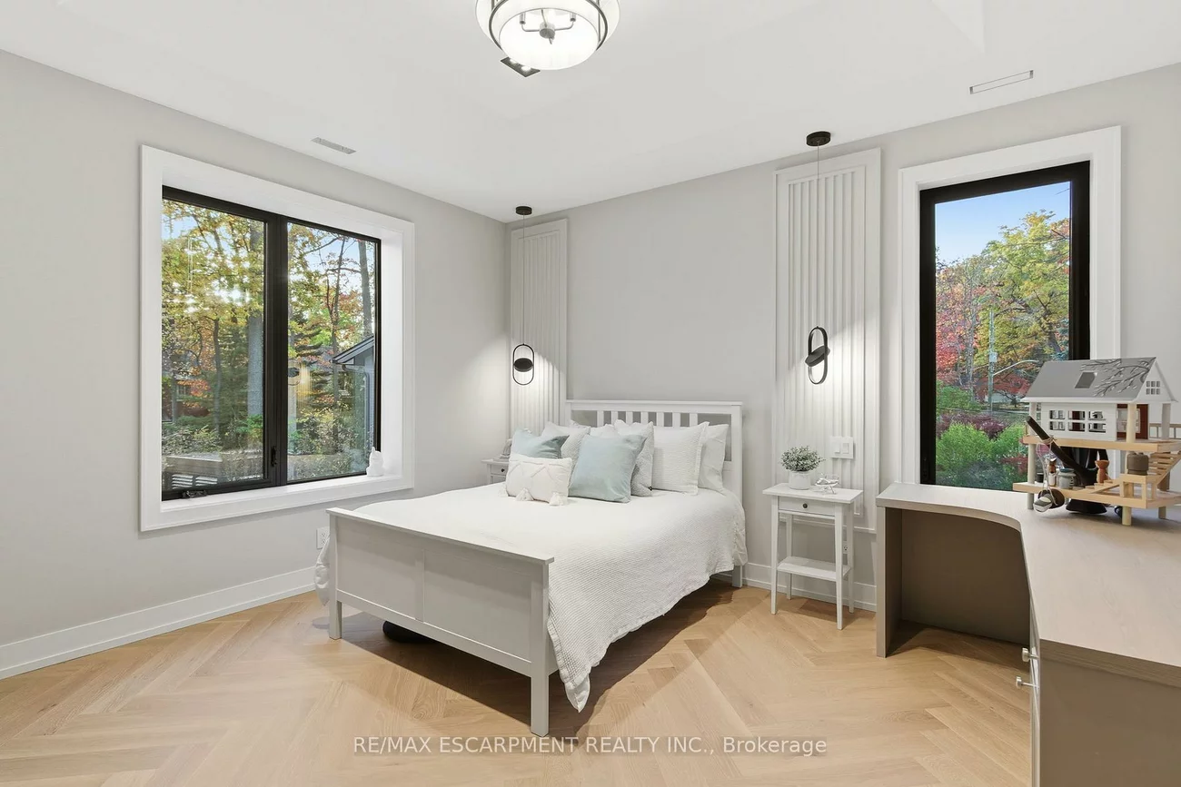 1380, Birchwood Heights, Mineola, Mississauga