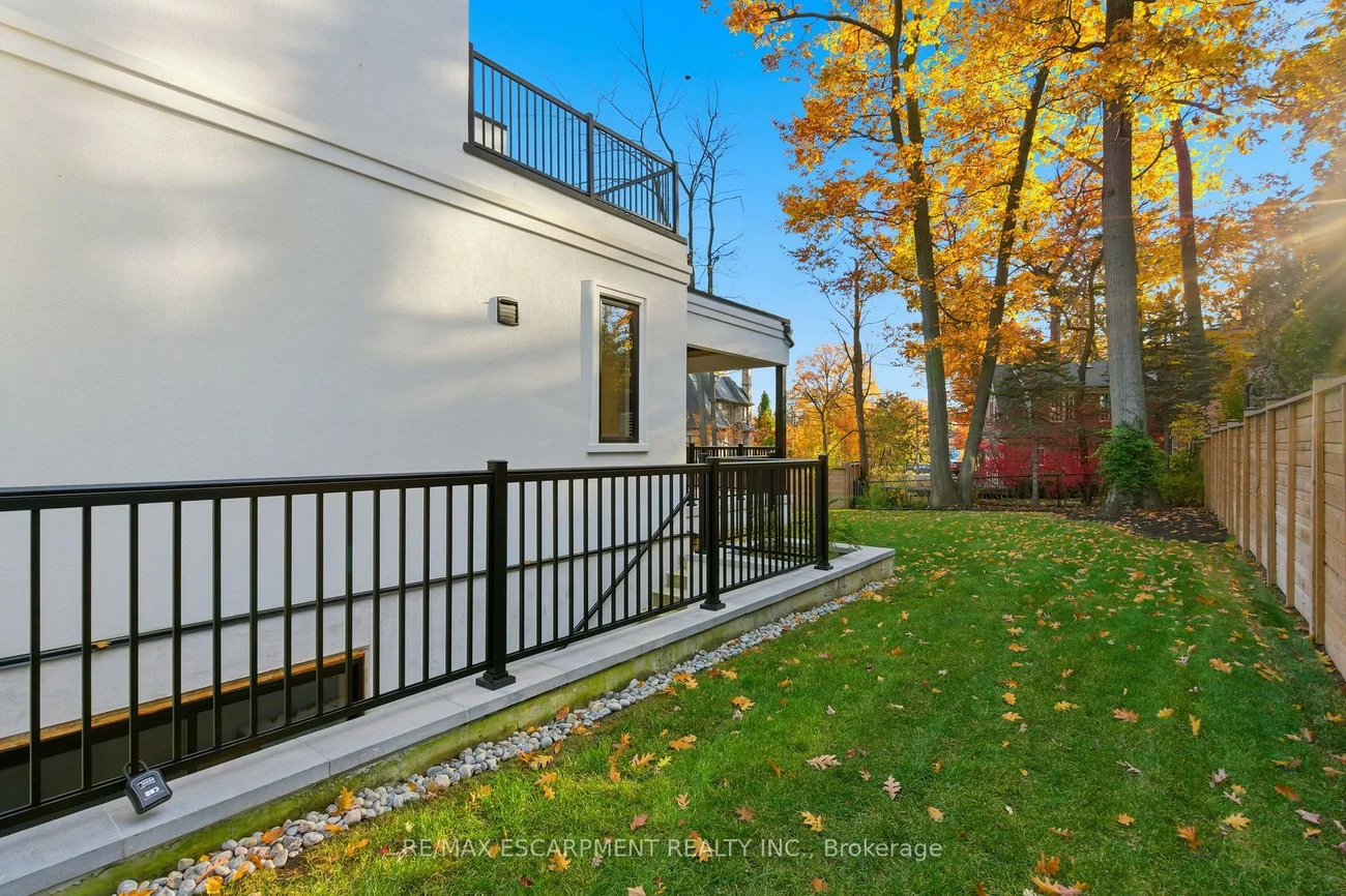 1380, Birchwood Heights, Mineola, Mississauga