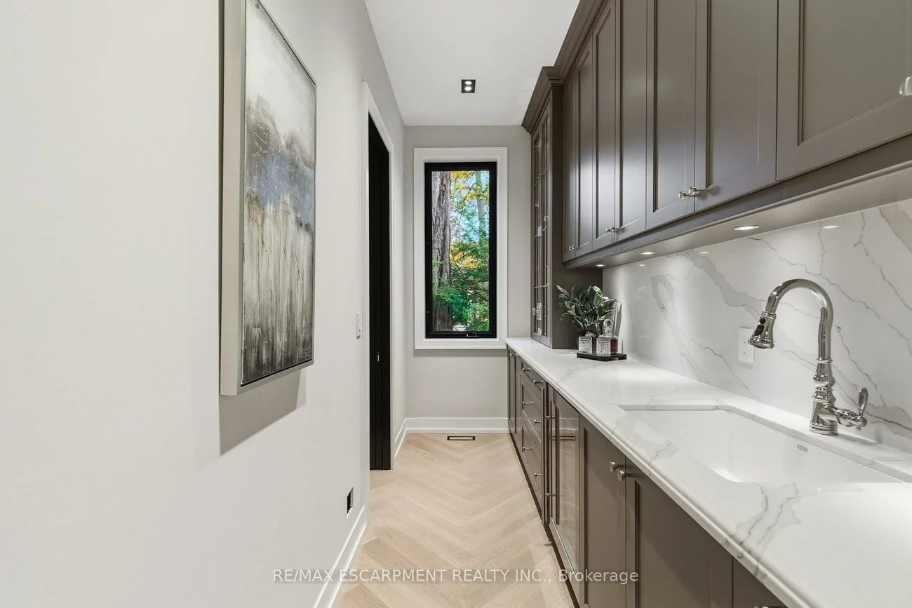 1380, Birchwood Heights, Mineola, Mississauga