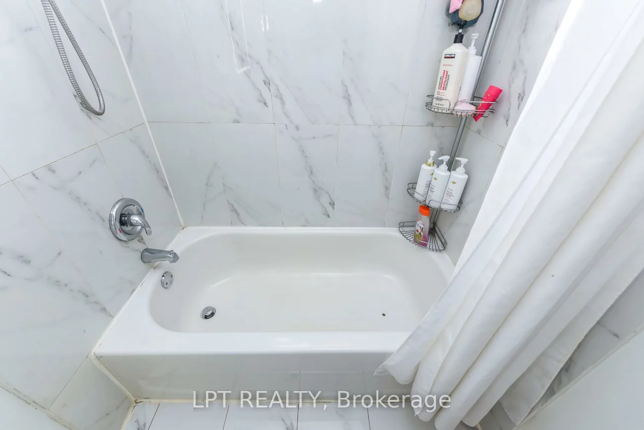 7101, Codlin, Malton, Mississauga