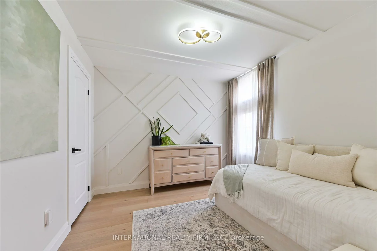 7337, Sandhurst, Lisgar, Mississauga