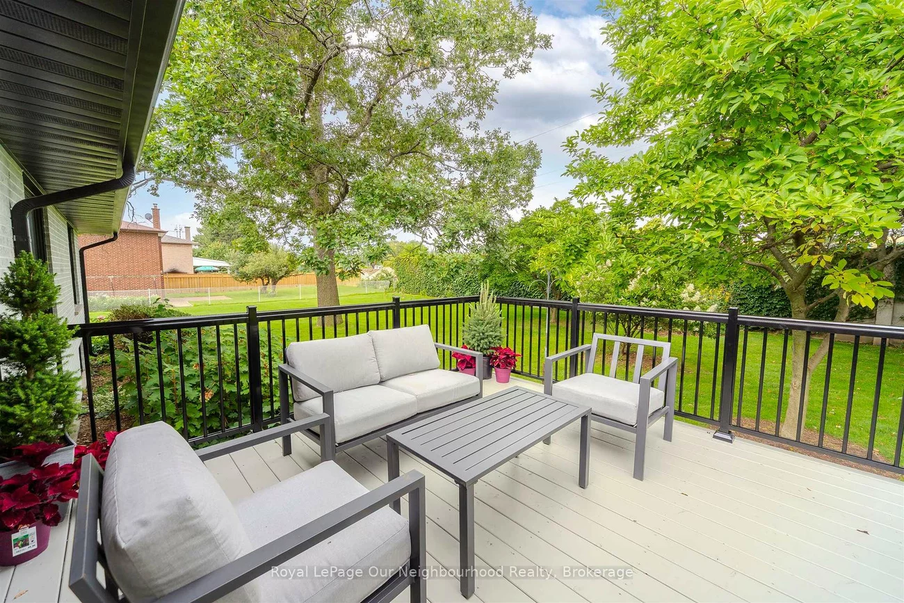 1253, Melton, Lakeview, Mississauga