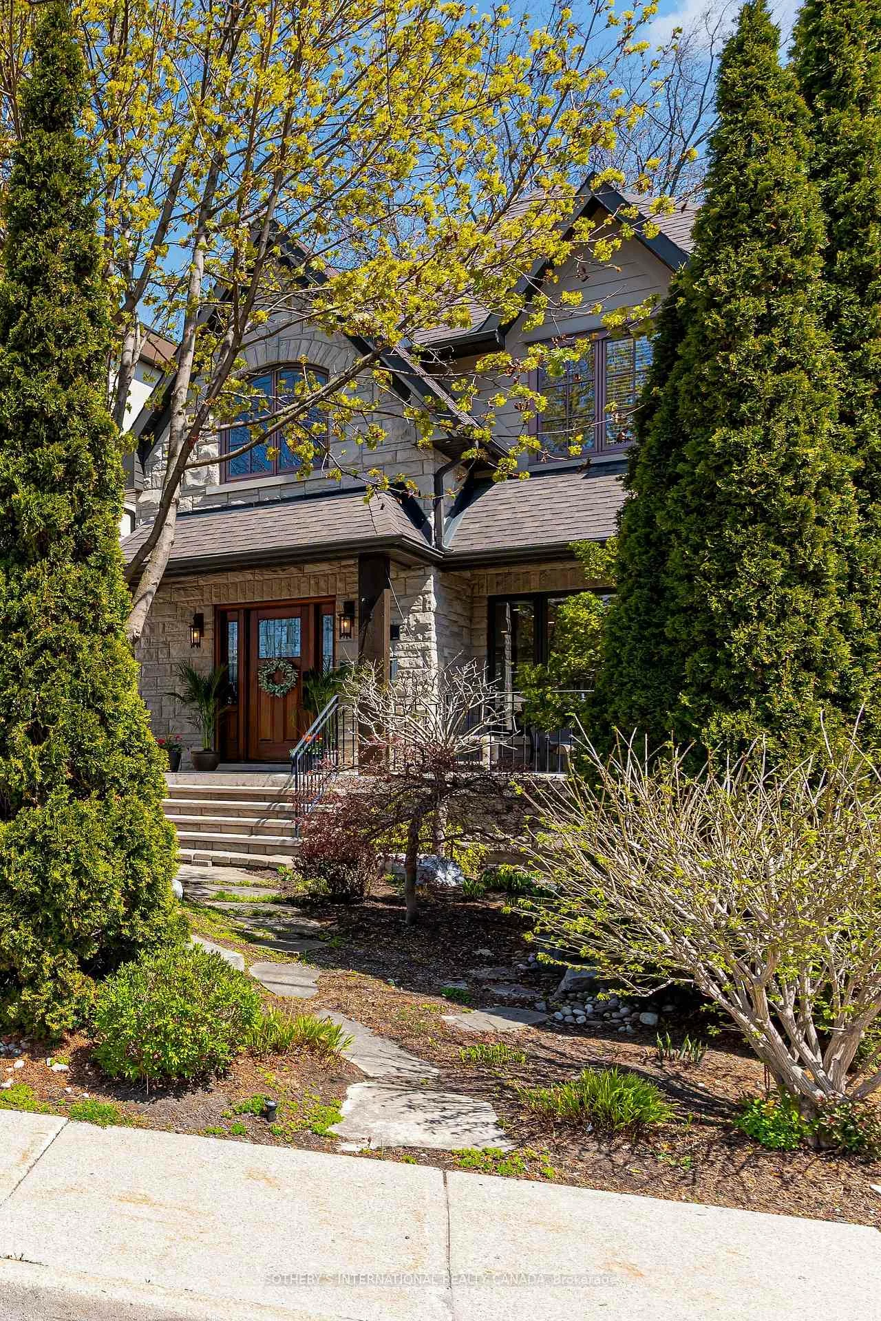 31, Maple, Port Credit, Mississauga