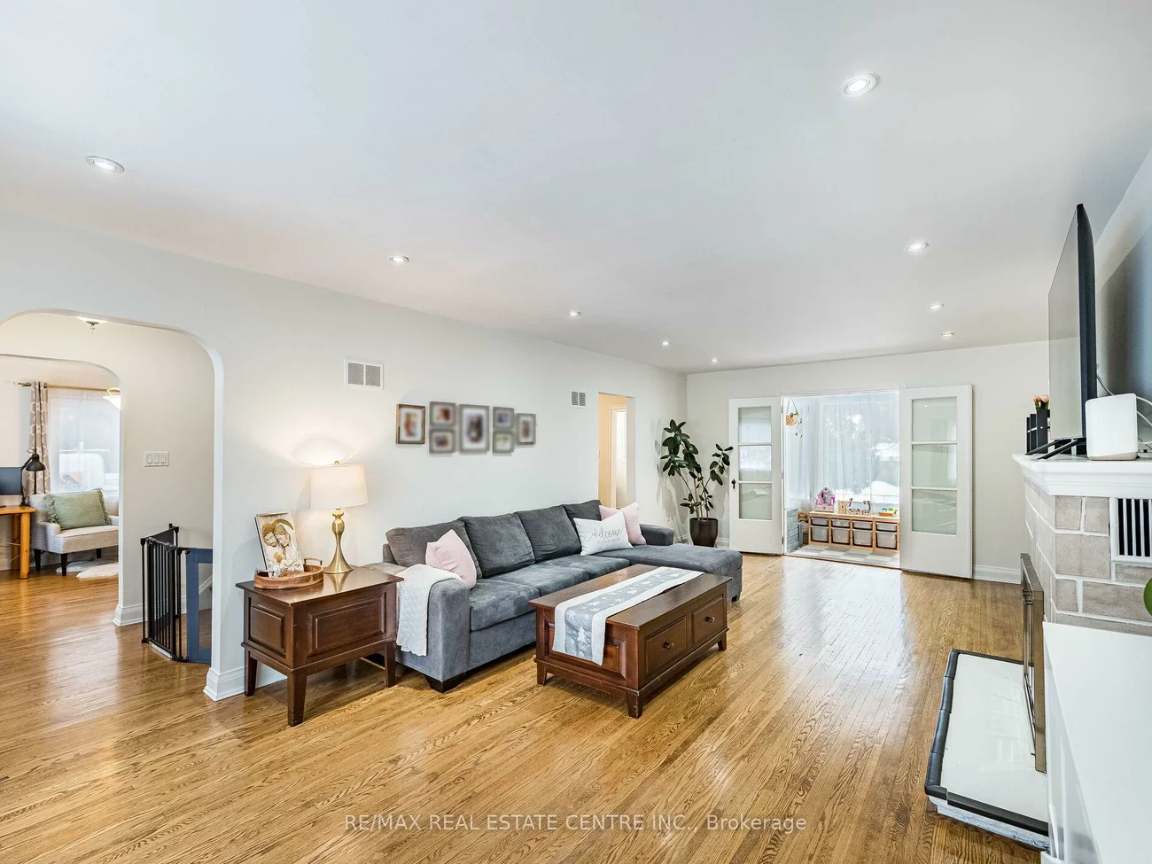 2212, Mississauga, Sheridan, Mississauga