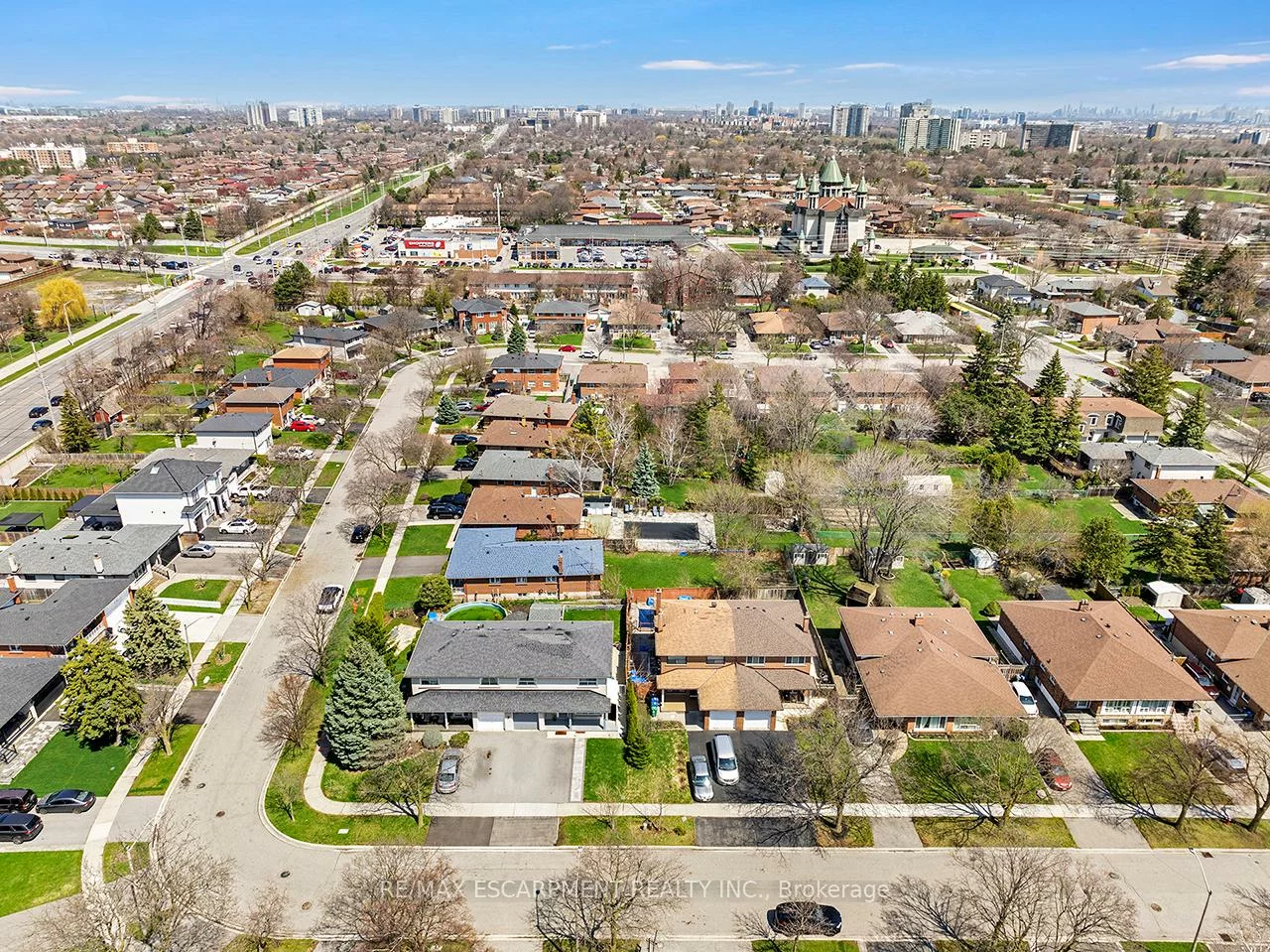 3726, Holden, Mississauga Valleys, Mississauga