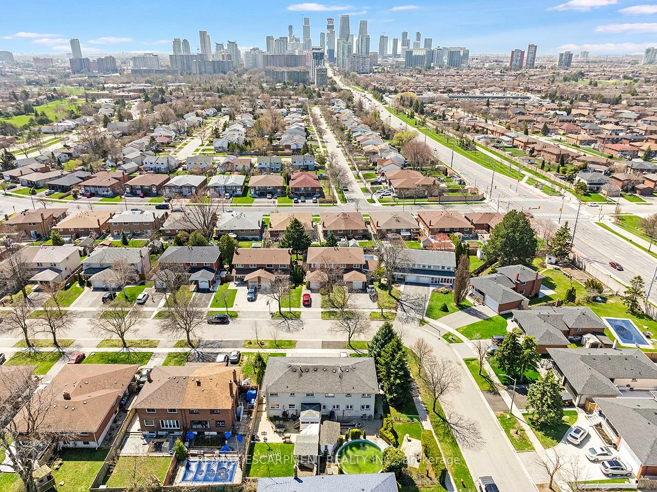 3726, Holden, Mississauga Valleys, Mississauga