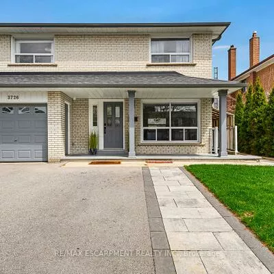 3726, Holden, Mississauga Valleys, Mississauga