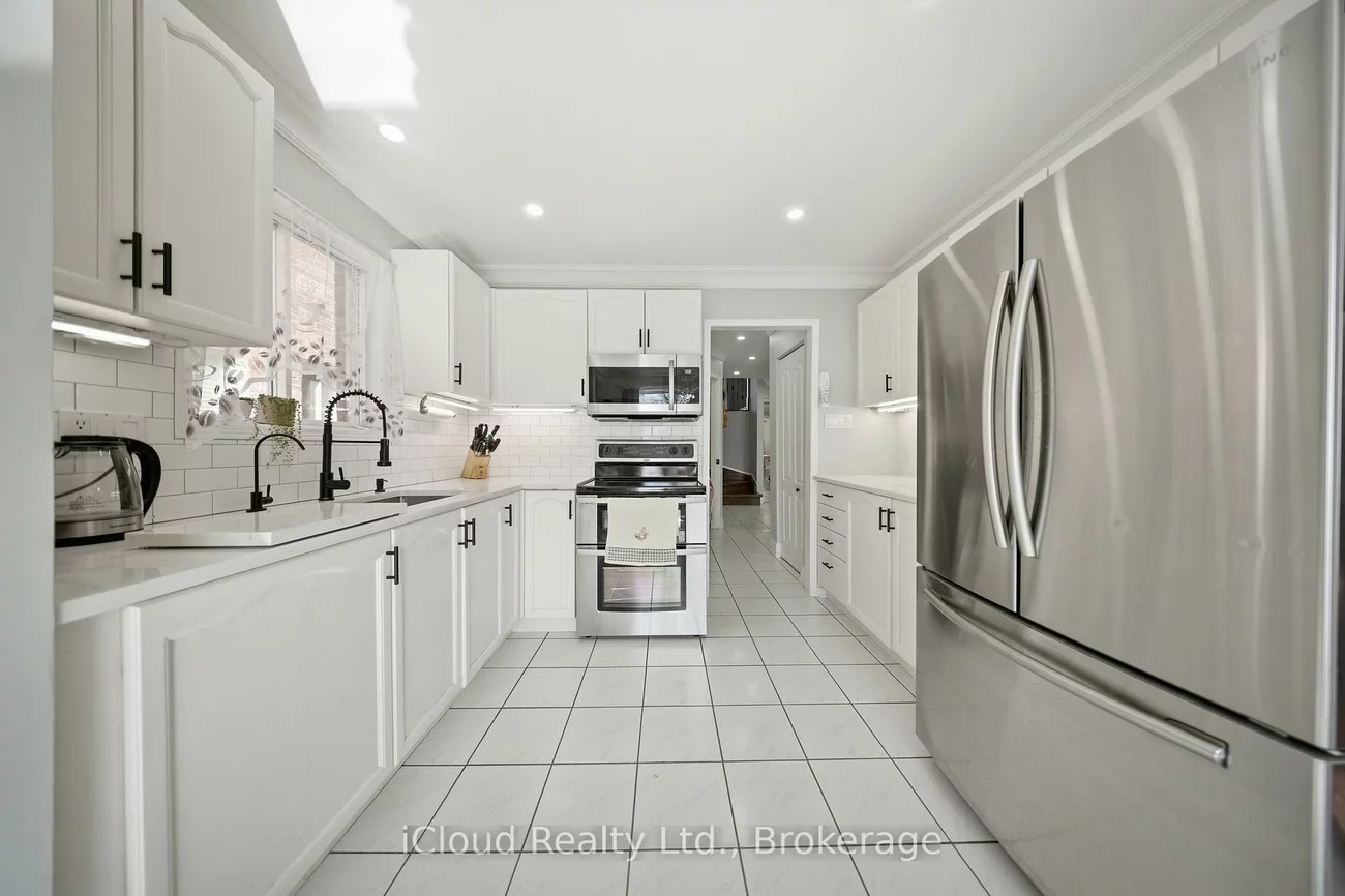 7389, Sandhurst, Lisgar, Mississauga