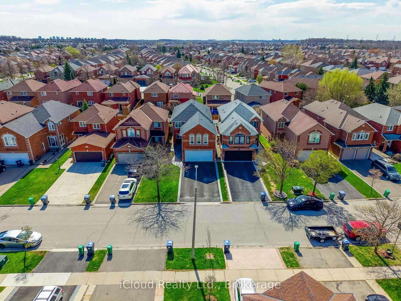 7389, Sandhurst, Lisgar, Mississauga