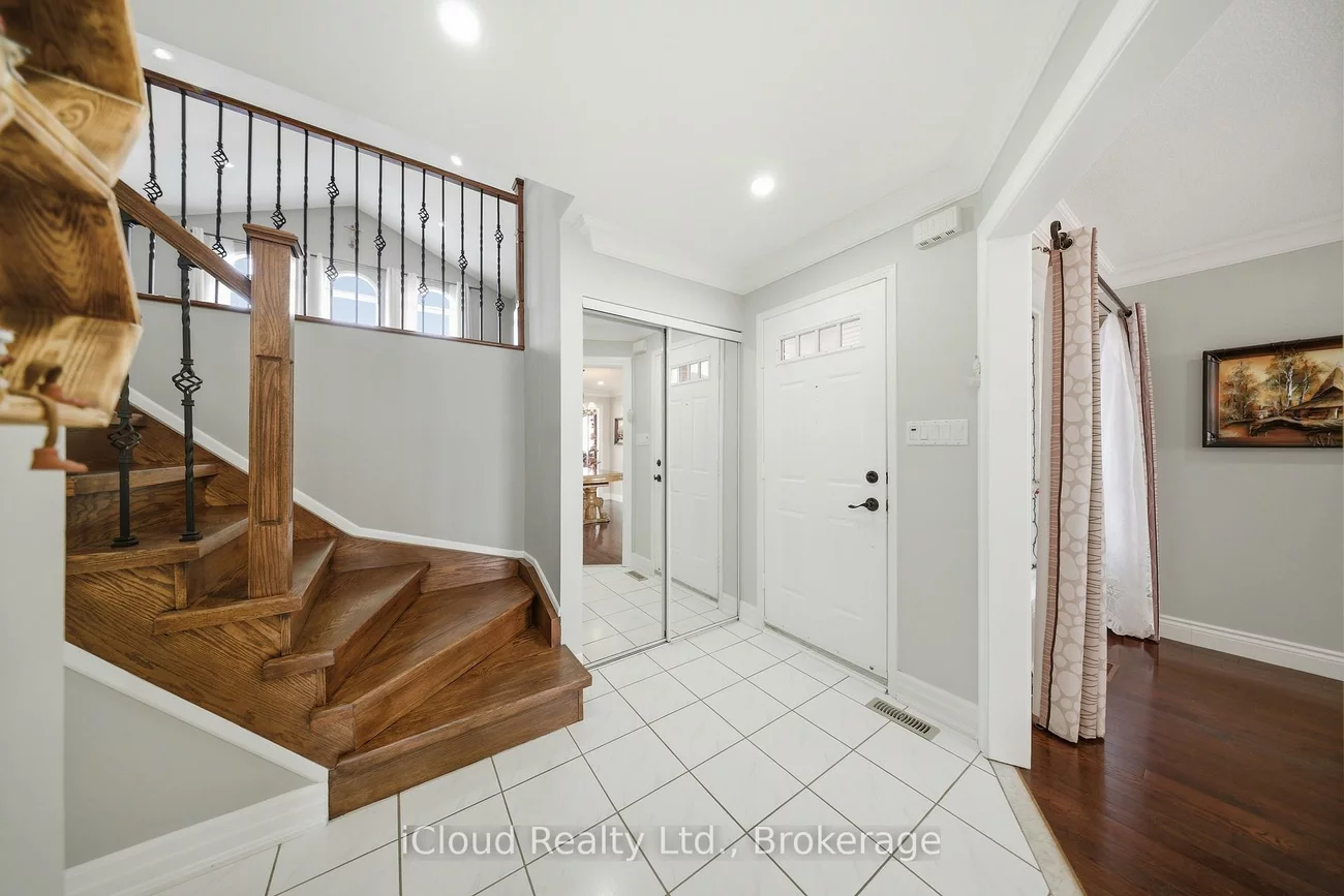 7389, Sandhurst, Lisgar, Mississauga