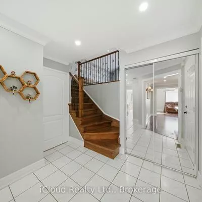 7389, Sandhurst, Lisgar, Mississauga