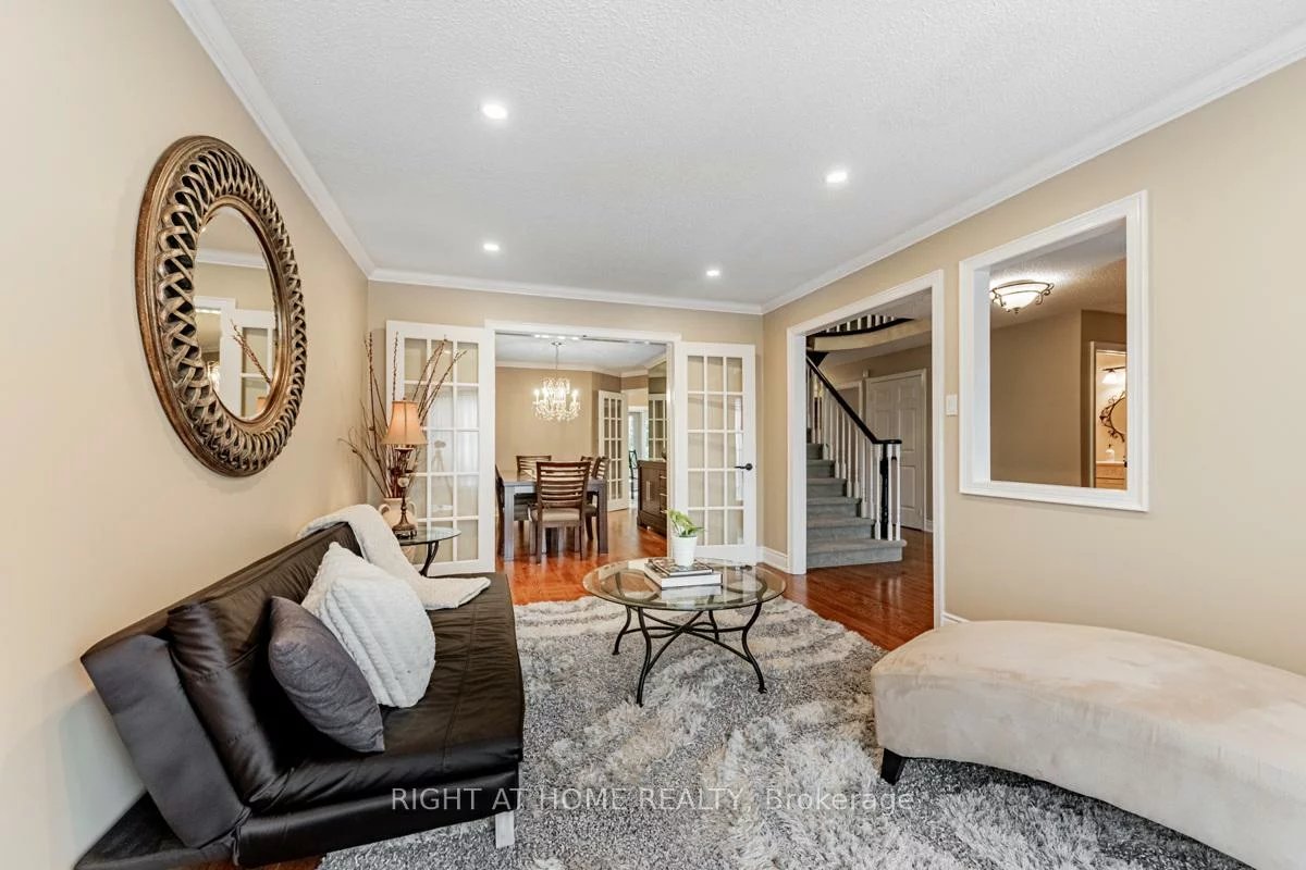 3655, Loyalist, Erin Mills, Mississauga