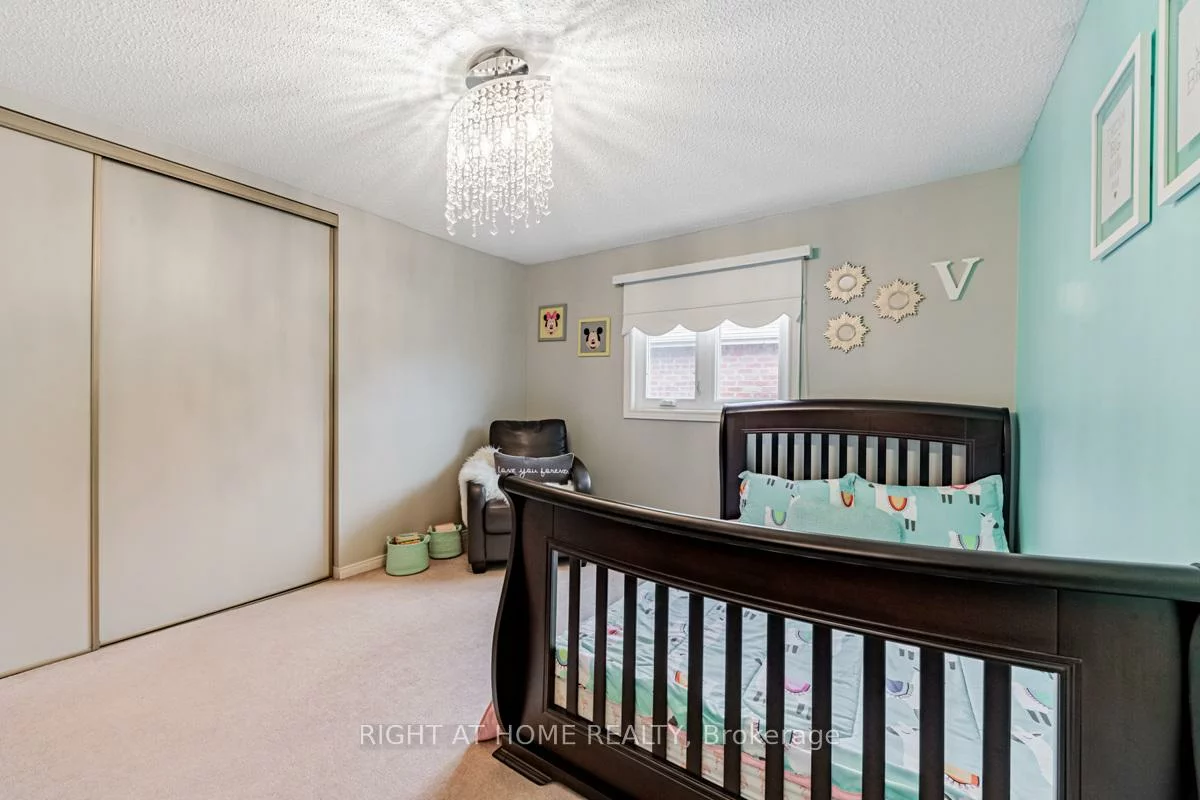 3655, Loyalist, Erin Mills, Mississauga