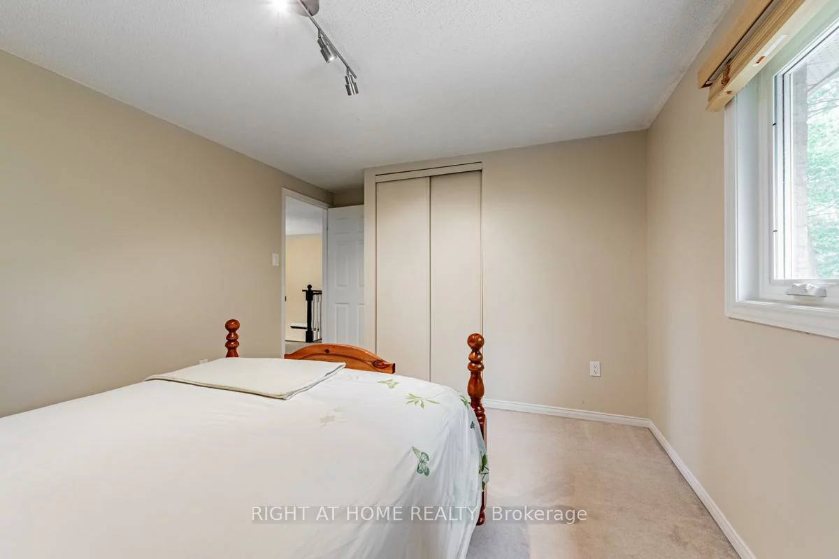 3655, Loyalist, Erin Mills, Mississauga