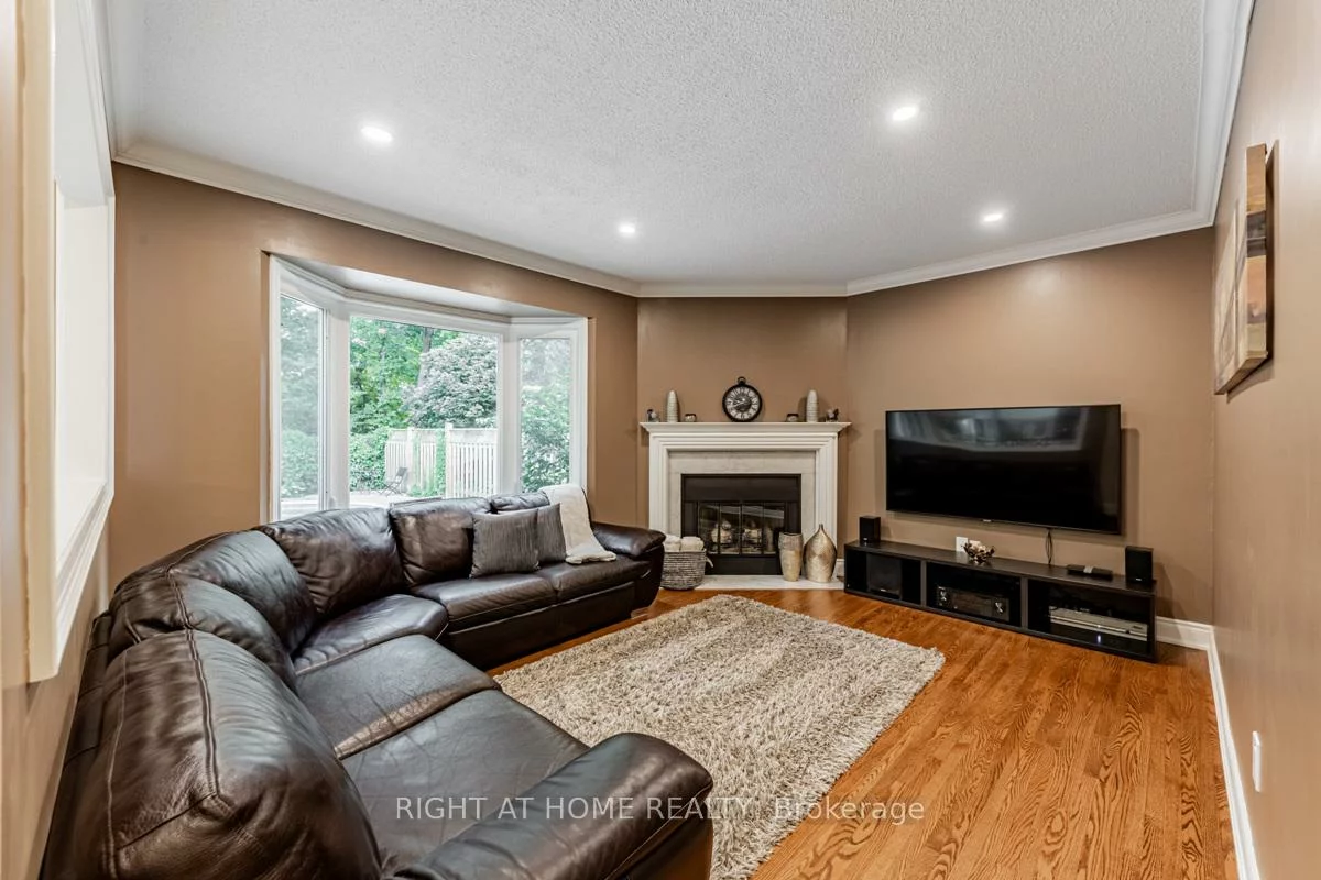 3655, Loyalist, Erin Mills, Mississauga