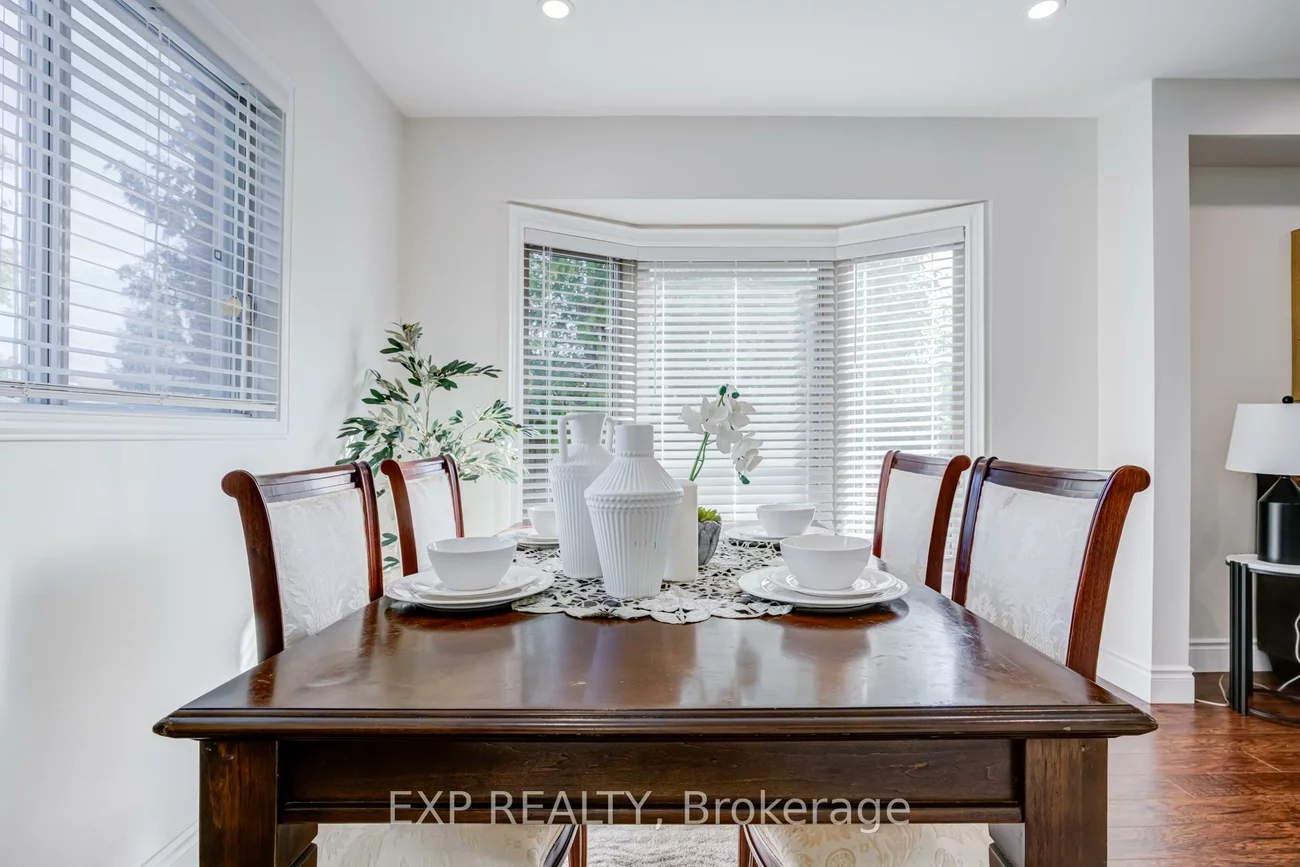 3283, Bobwhite, Lisgar, Mississauga