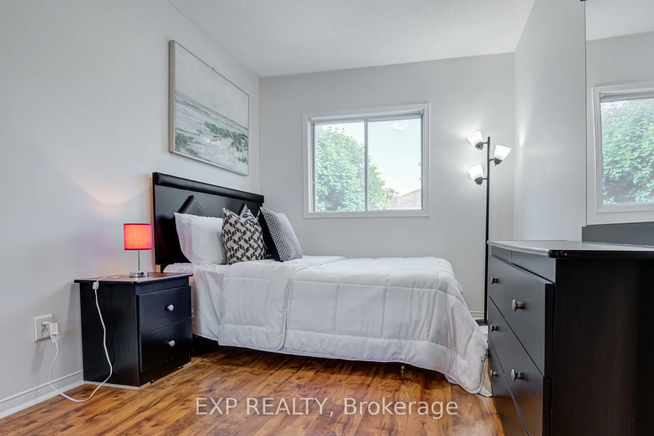 3283, Bobwhite, Lisgar, Mississauga