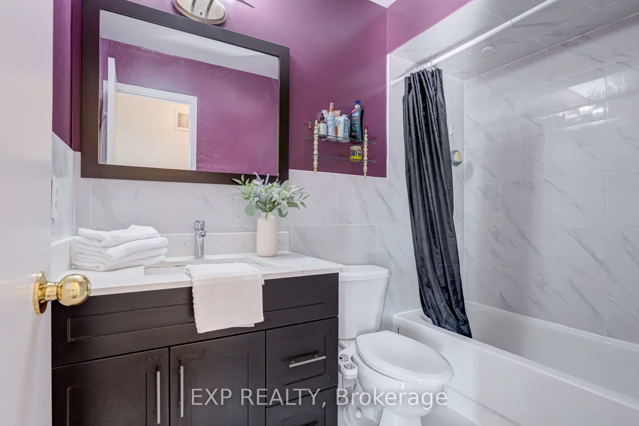 3283, Bobwhite, Lisgar, Mississauga